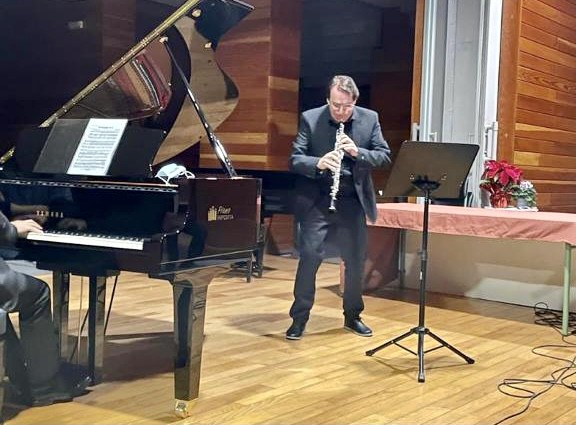 Alquiler de Piano YAMAHA CFX