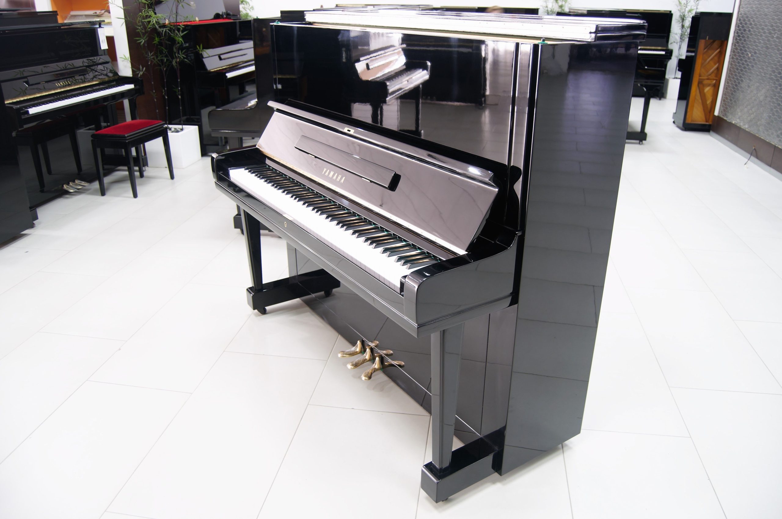 YAMAHA U3D PIANO VERTICAL RENOVADO- VENDIDO