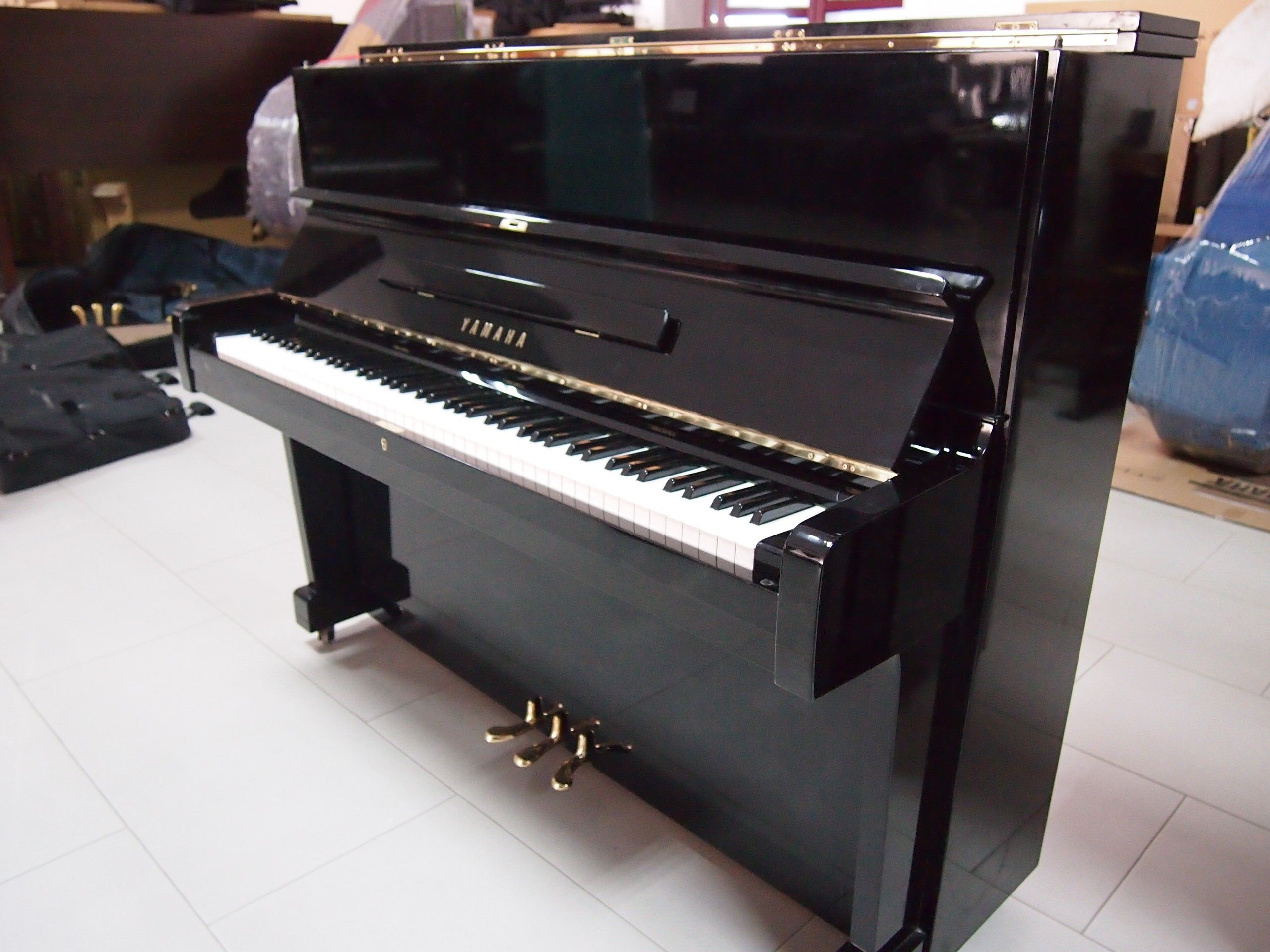 YAMAHA U1G RENOVADO PIANO VERTICAL- VENDIDO