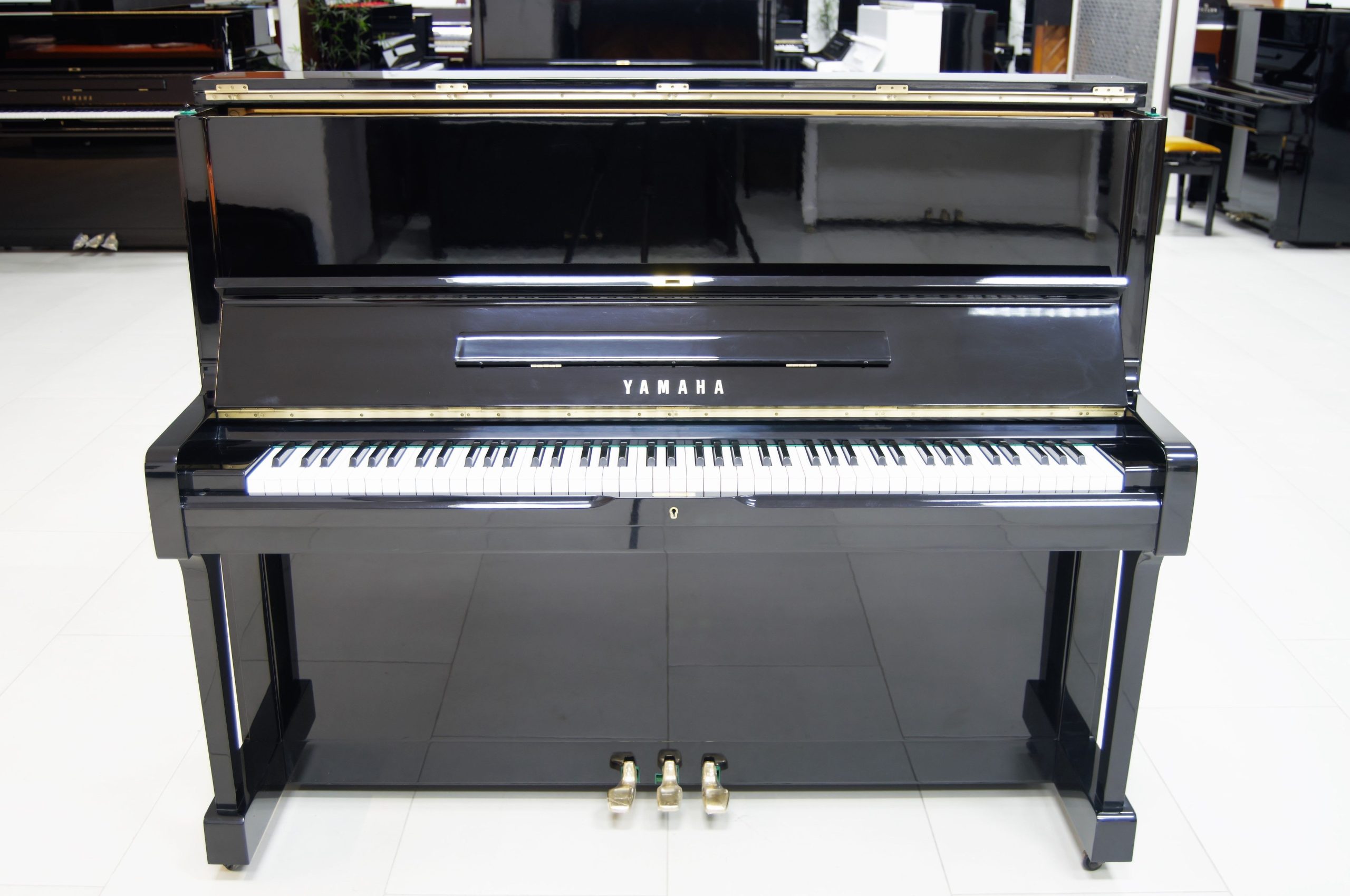 YAMAHA U1G RENOVADO PIANO VERTICAL- VENDIDO